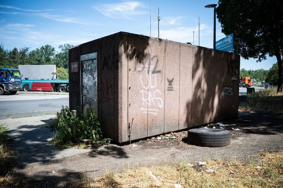 Viele Sanitäranlagen von unbewirtschafteten Rastplätzen an NRW-Autobahnen sind in einem katastrophalen Zustand. (Symbolfoto)