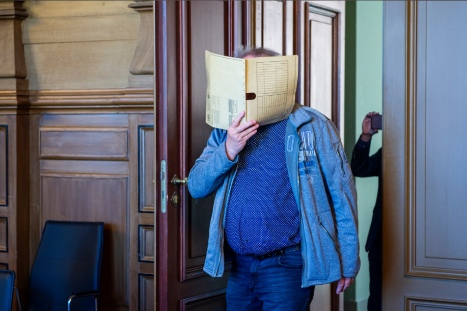 Am letzten Prozesstag brach Ralf D. (61) sein Schweigen - jedoch unter Ausschluss der Öffentlichkeit.