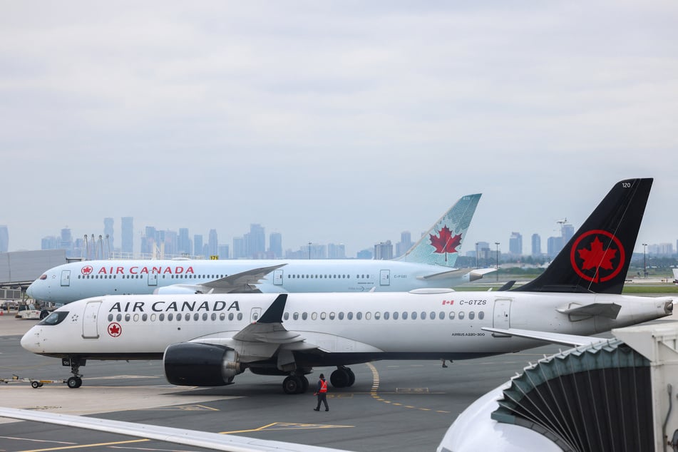 Minuten vor dem Abflug musste ein Flug der Air Canada wegen eines heftigen Streits gestrichen werden. (Symbolbild)