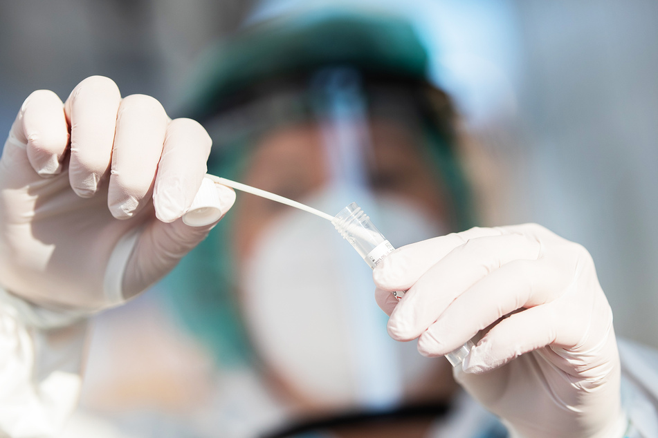 PCR-Tests werden wohl teurer werden als Schnelltests.