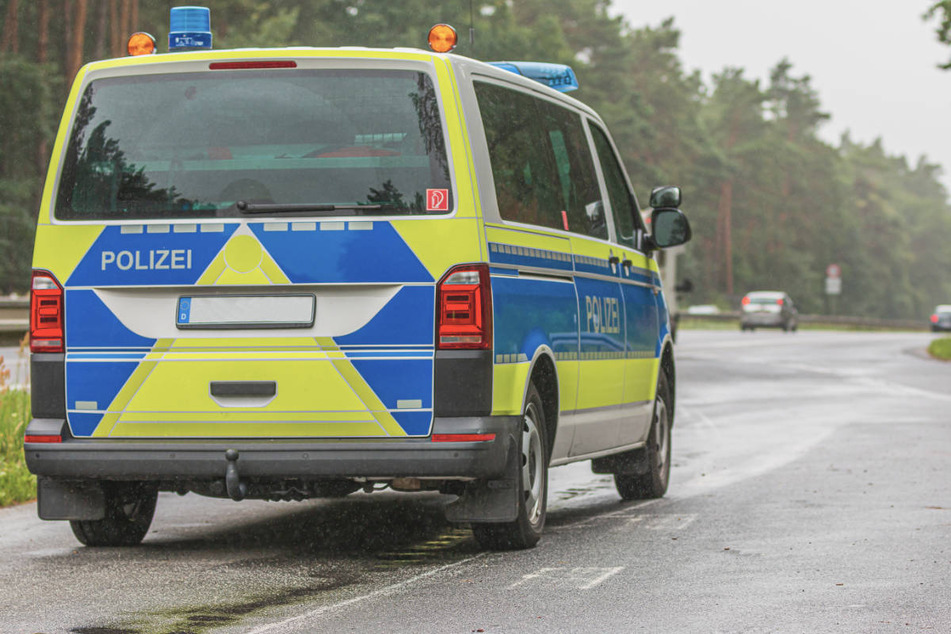 Um 12 Uhr begann die Polizei zur Spurensuche die A7 auf dem Teilstück zwischen Niederaula und Hünfeld/Schlitz zu sperren. Mittlerweile ist die Autobahn wieder frei.