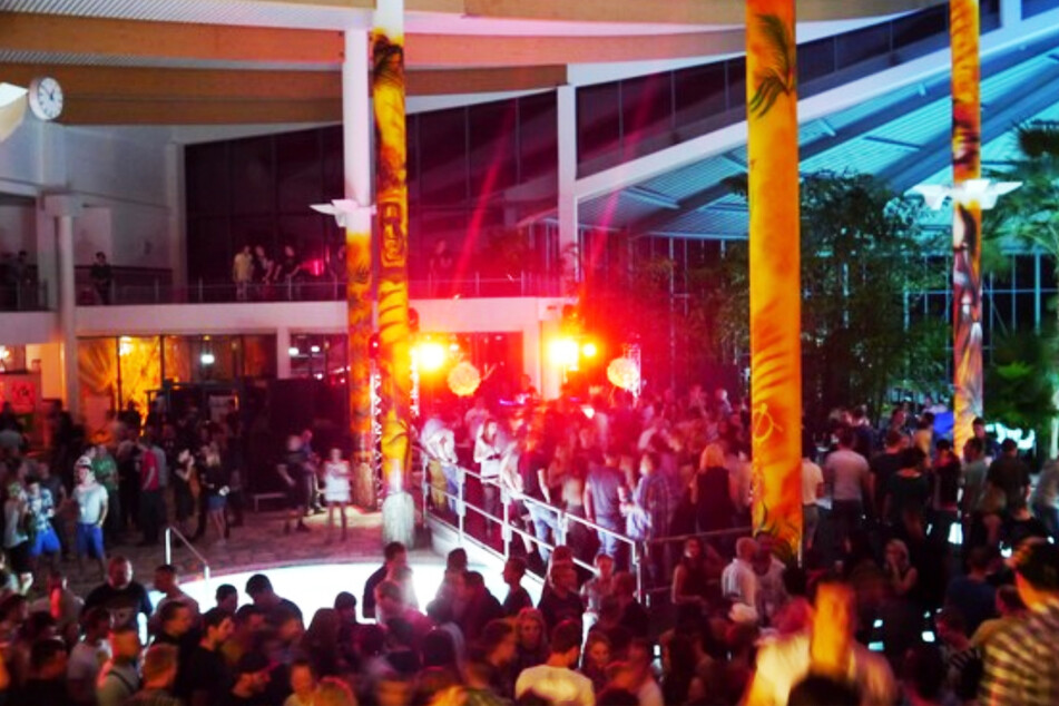 Das Zeulenrodaer Waikiki-Hallenbad verwandelt sich am Samstag wieder in eine große Party-Location.