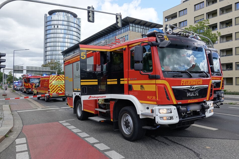 Der Einsatz an der Ecke Ammonstraße/Rosenstraße läuft noch immer.