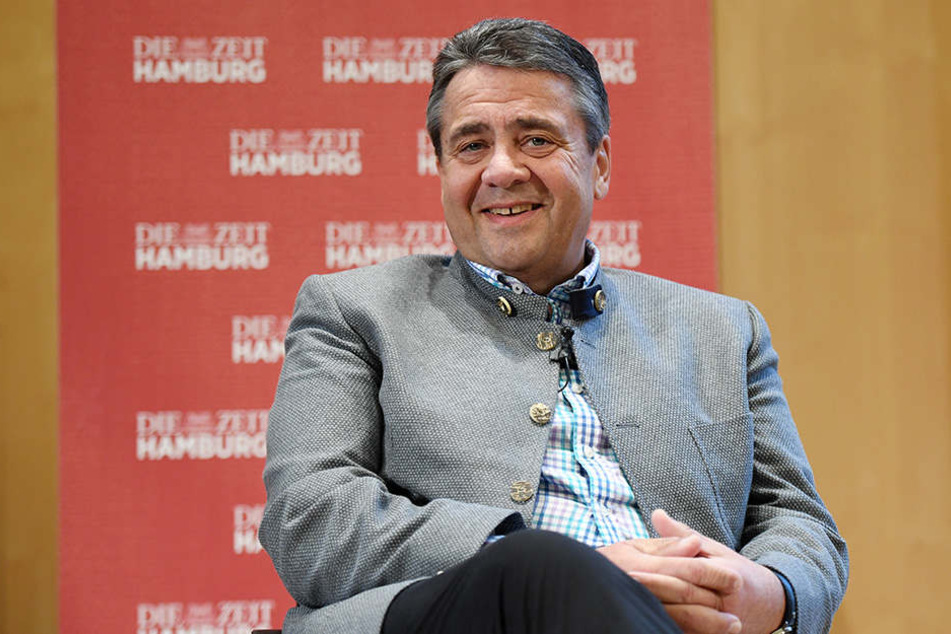 Den Vorschlag hatte Außenminister Sigmar Gabriel (58, SPD) gemacht.