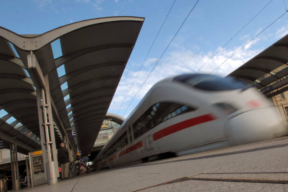 Am Mainzer Hauptbahnhof wurde das Paar von der Polizei aufgespürt und festgenommen.