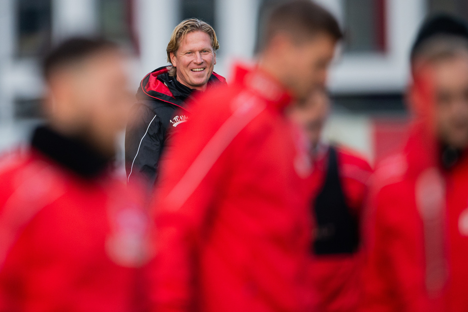 Der 1. FC Köln beim Training.
