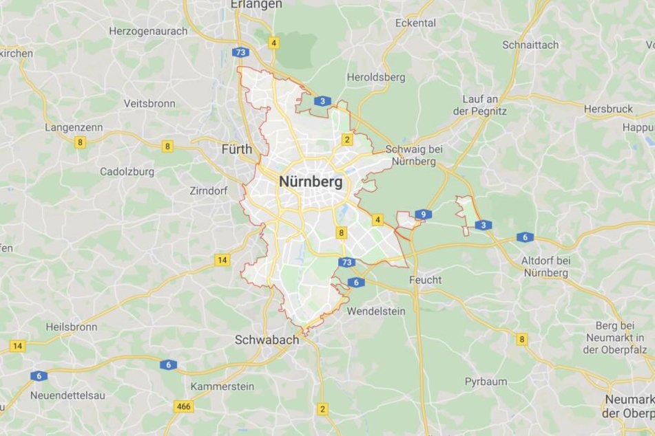 Gegen einen Fußballspieler ist nach einer Gewalteskalation Haftbefehl in Nürnberg erlassen worden.