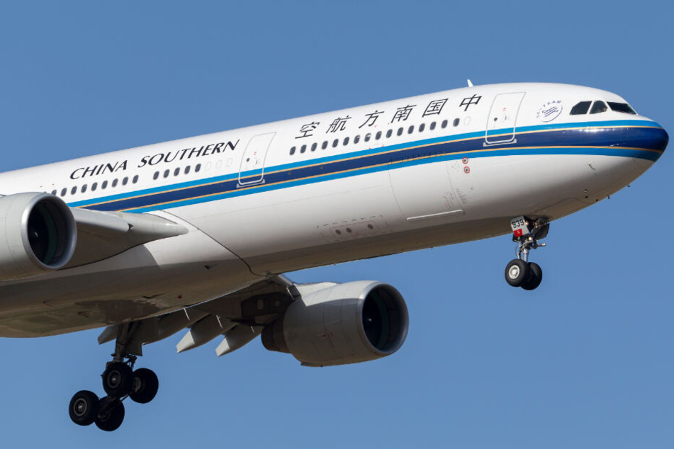 An Bord einer Maschine von China Southern kam es zu einem kuriosen medizinischen Notfall. (Symbolbild)