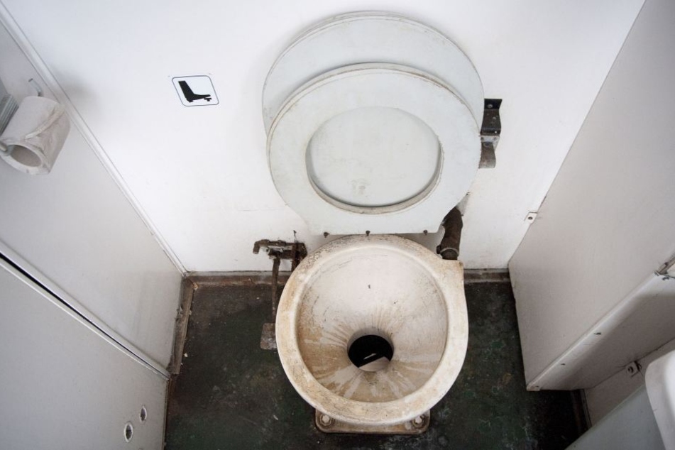Das Benutzen einer öffentlichen Toiletten kann zur nervlichen Belastungsprobe werden.