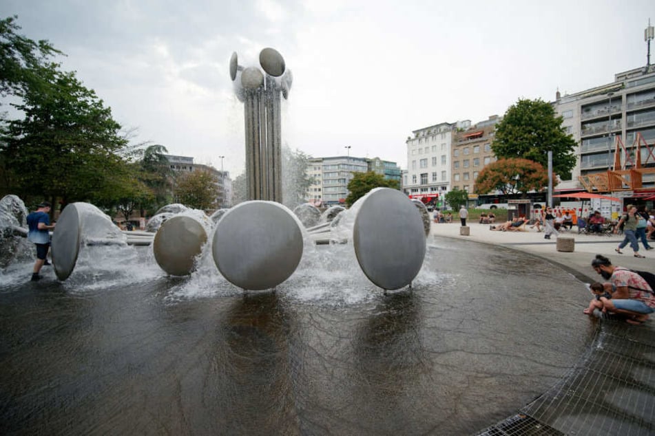Vor ein paar Tagen wurde am Ebertplatz ein Mann getötet.
