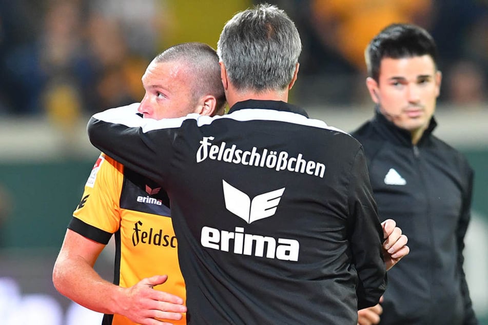 Dynamo-Trainer Uwe Neuhaus schien mit seinem bosnischen Neuzugang recht zufrieden zu sein.