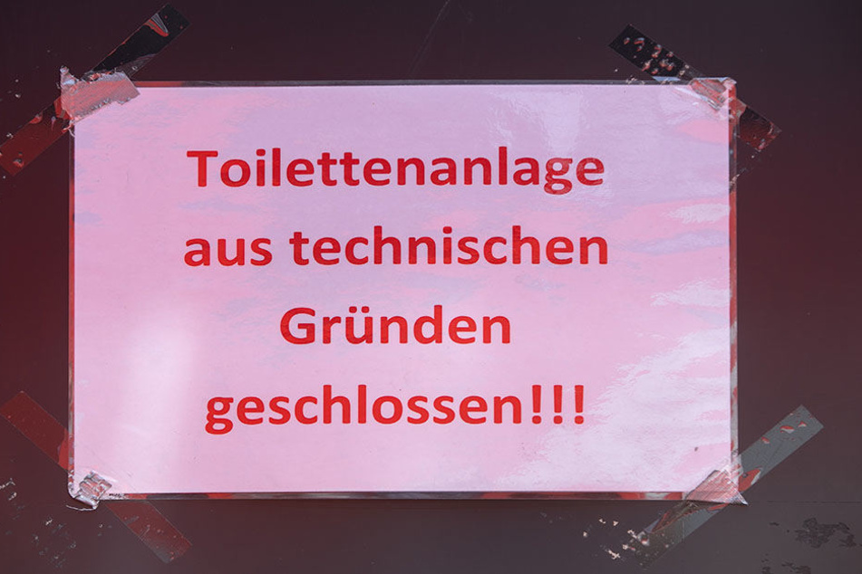 Für die ausländischen Gäste dürfte eine Ergänzung in englischer Sprache sinnvoll sein.