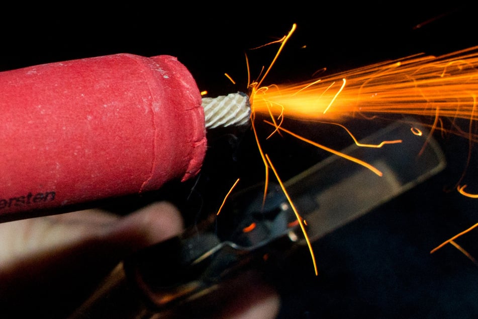 Berlin: Schwer verletzt durch Kugelbombe – Kind nach Unfall im Krankenhaus