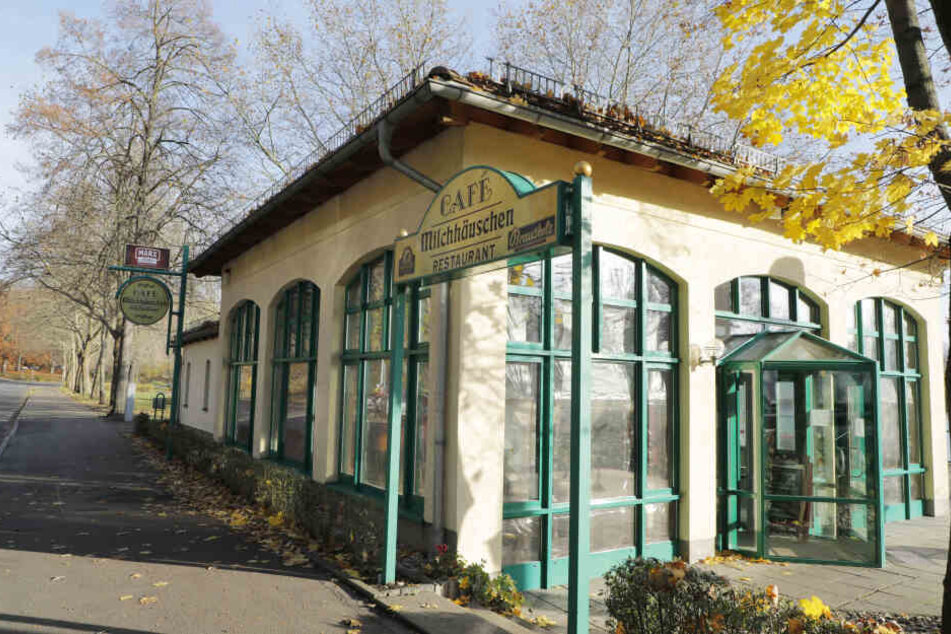 Wieder einmal suchten Unbekannte das Café am Schloßteich heim.