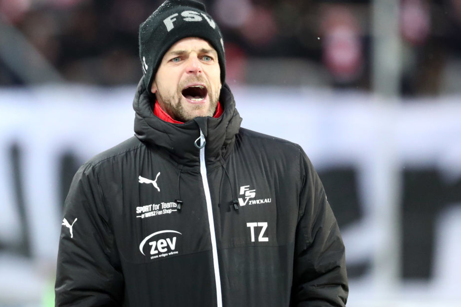 Nur ein Punkt mehr als im Vorjahr: FSV-Trainer ist nicht zufrieden mit der Hinrunde.