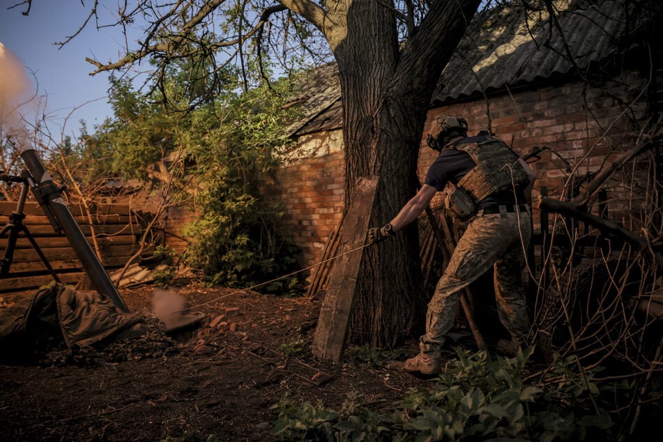 Mindestens fünf Menschen kamen bei jüngsten russischen Attacken auf die Ukraine ums Leben. (Archivbild)