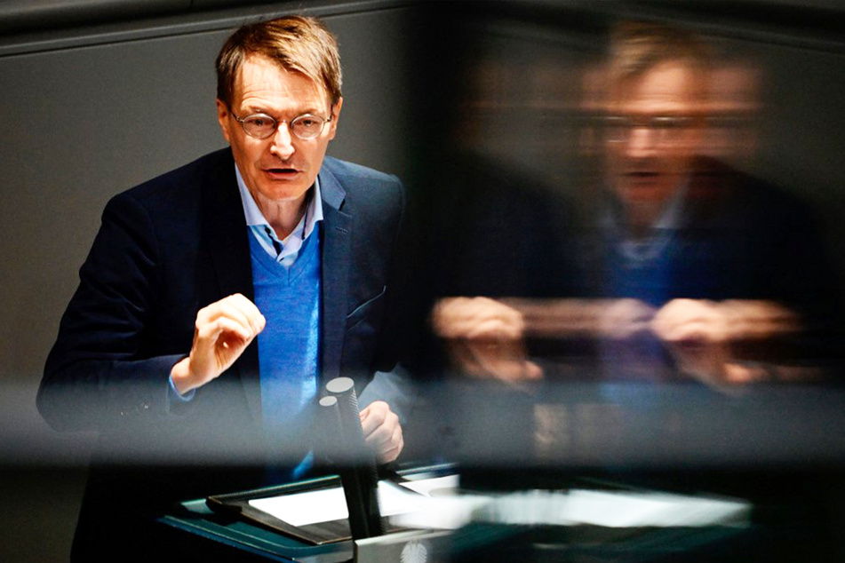 Gesundheitsminister Karl Lauterbach (59, SPD) hat einen "Masterplan" für den Corona-Herbst erstellt.