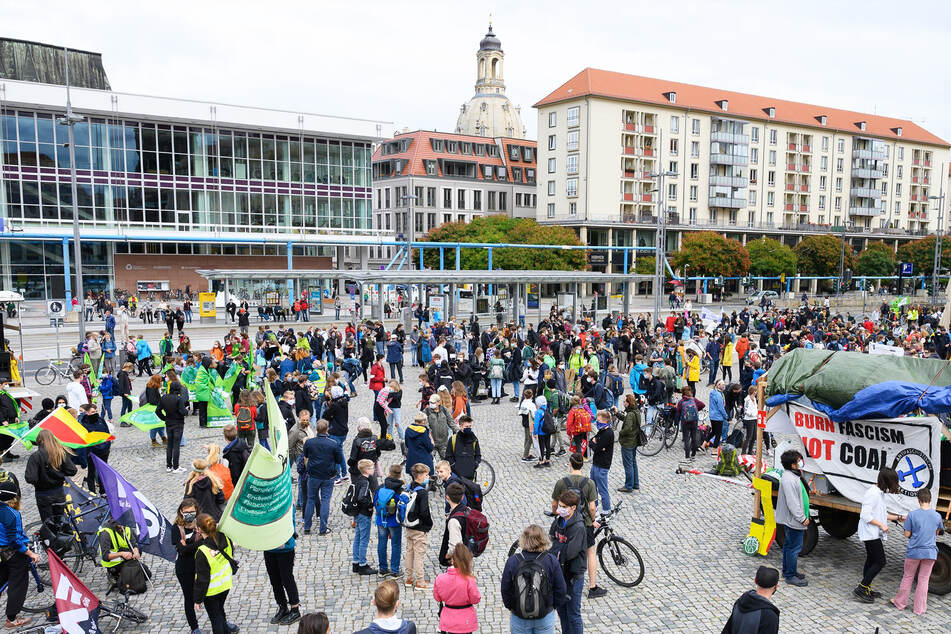 Fridays For Future demonstriert heute an mehr als 100 Kreuzungen in Dresden