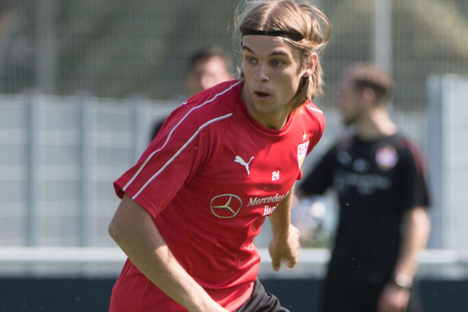Er verteidigt beim VfB Stuttgart auf der linken Seite: Borna Sosa.
