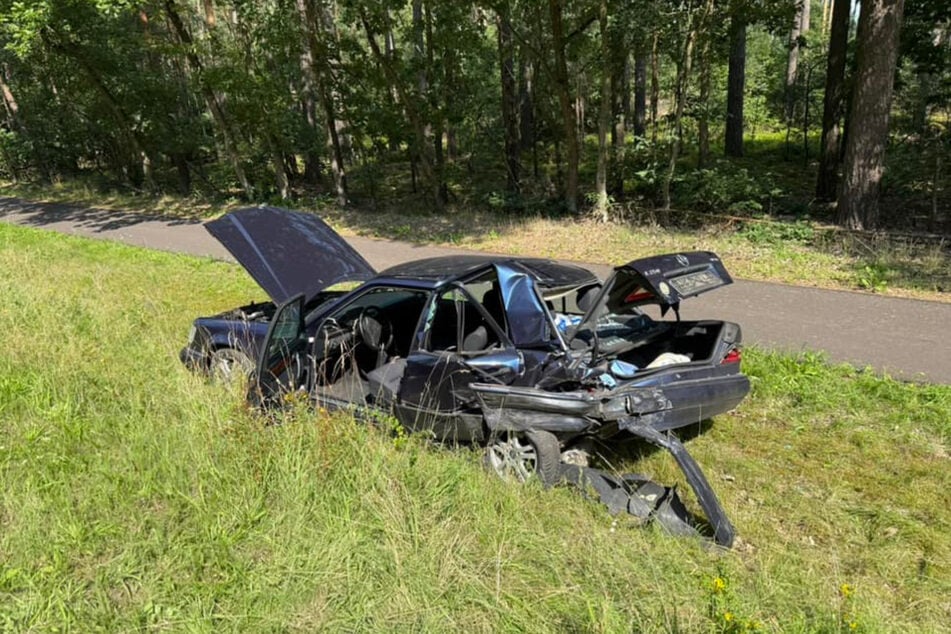Drei Insassen wurden verletzt.