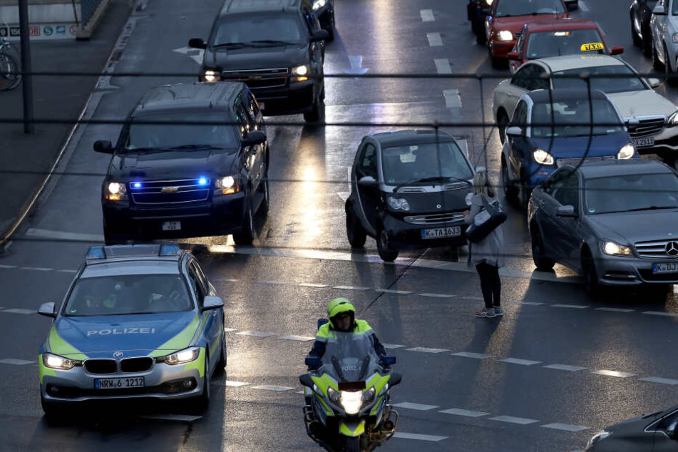 Die Kolonne des ehemaligen US-Präsidenten am Donnerstag in Köln.