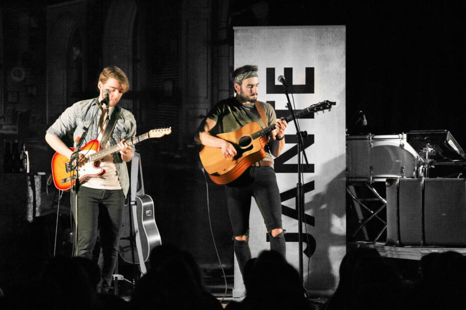 Tim Bergelt und Jan Thierfelder stehen gemeinsam als "Jante" auf der Bühne. Heute kommt die neue Single "Einfach leichter" auf den Markt.
