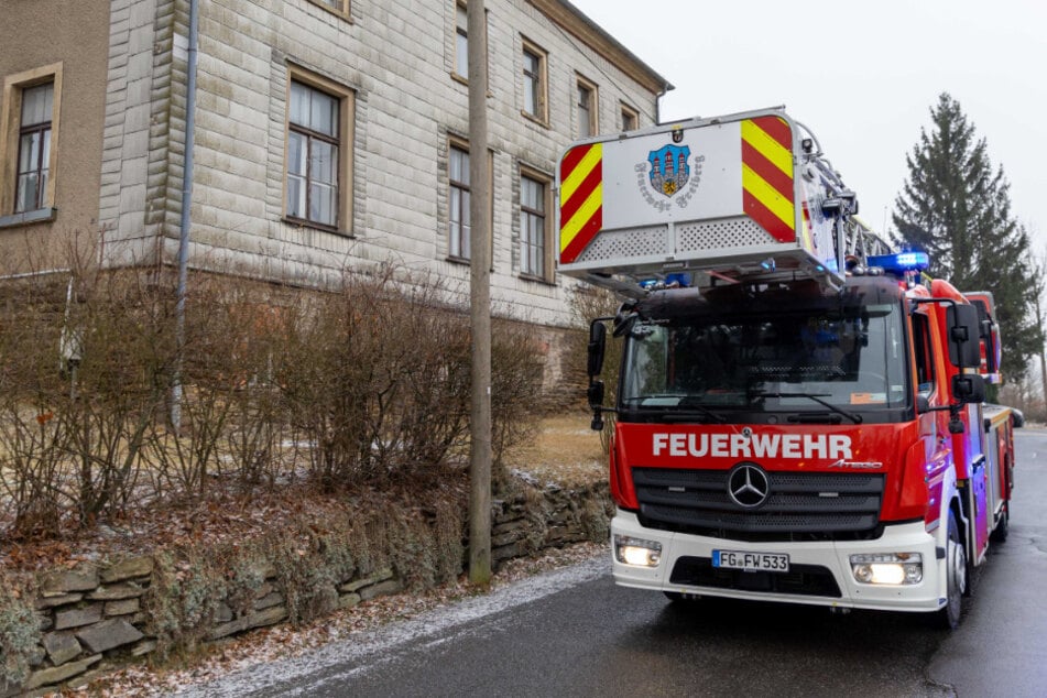 Feuerwehreinsatz in Freiberg: Brand in Wohnung ausgebrochen