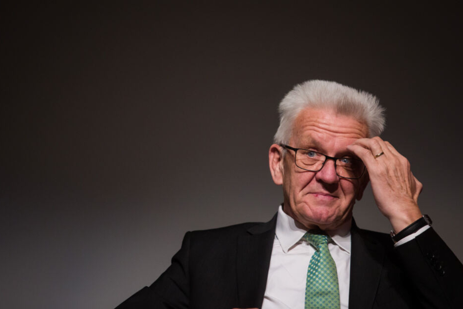 Der Ministerpräsident muss eine Entscheidung treffen.