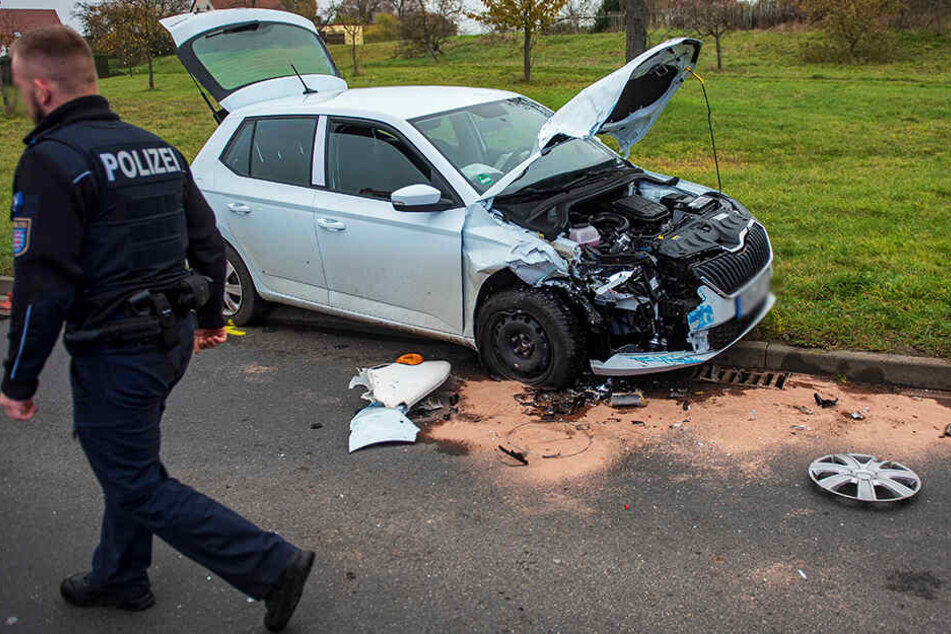 In dem Skoda wurden zwei Insassen schwer verletzt.