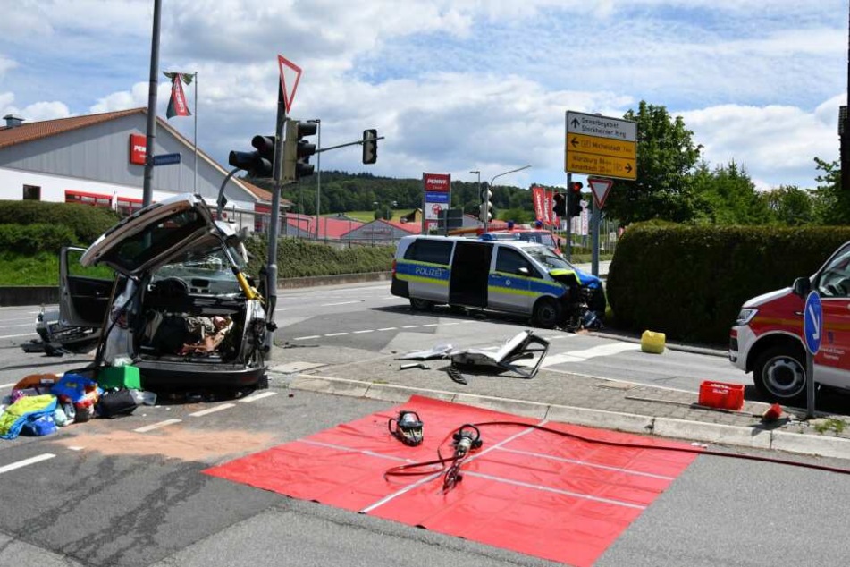 Trotz eingeschaltetem Blaulicht soll der Pkw nicht für den Streifenwagen angehalten haben.