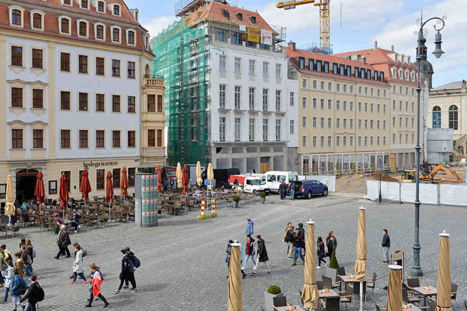 Die neue Häuserzeile am Neumarkt.