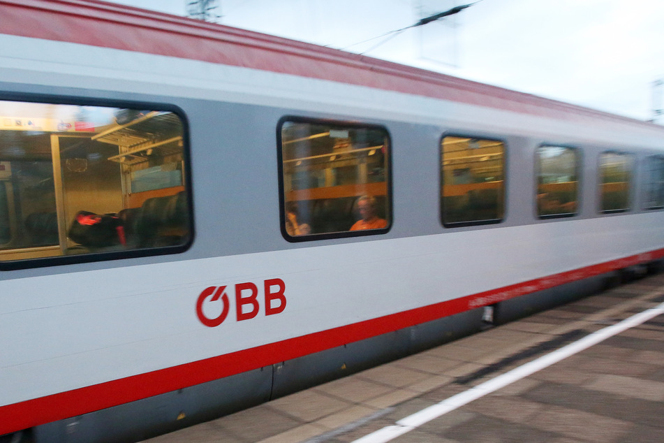 Der Mann muss nun länger mit den Zügen der Österreichischen Bundesbahnen (ÖBB) fahren. (Symbolbild)