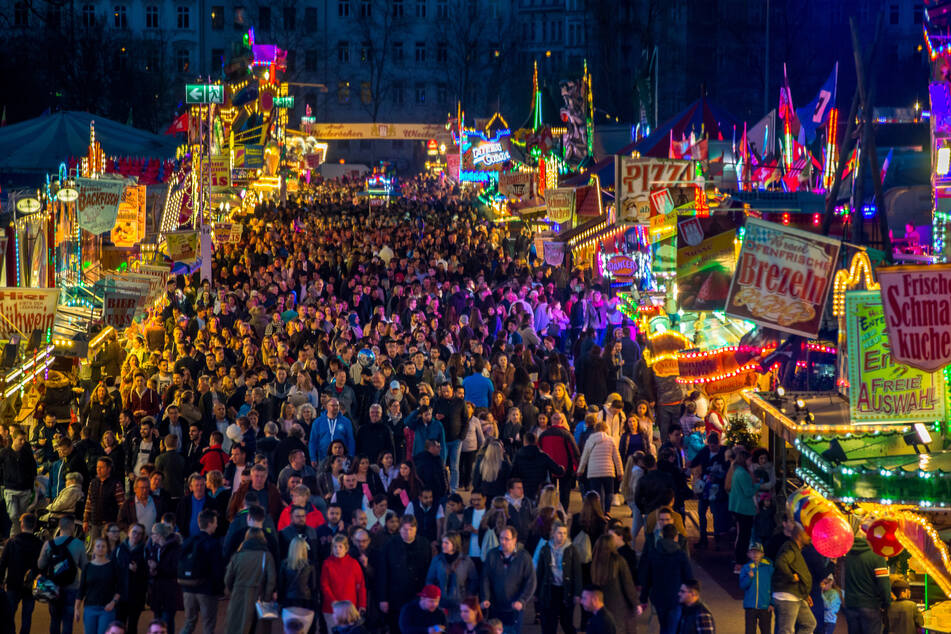 Bereits seit 130 Jahren ist das Heiligengeistfeld der feste Ort des Hamburger DOM.