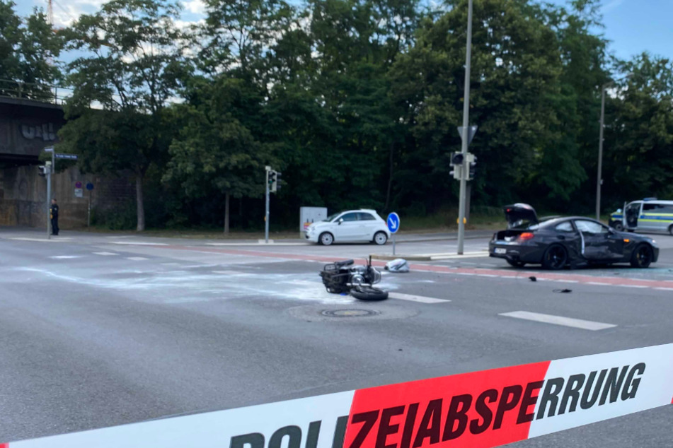 Die Unfallstelle an der Doktor-Gustav-Heinemann-Straße in Nürnberg.