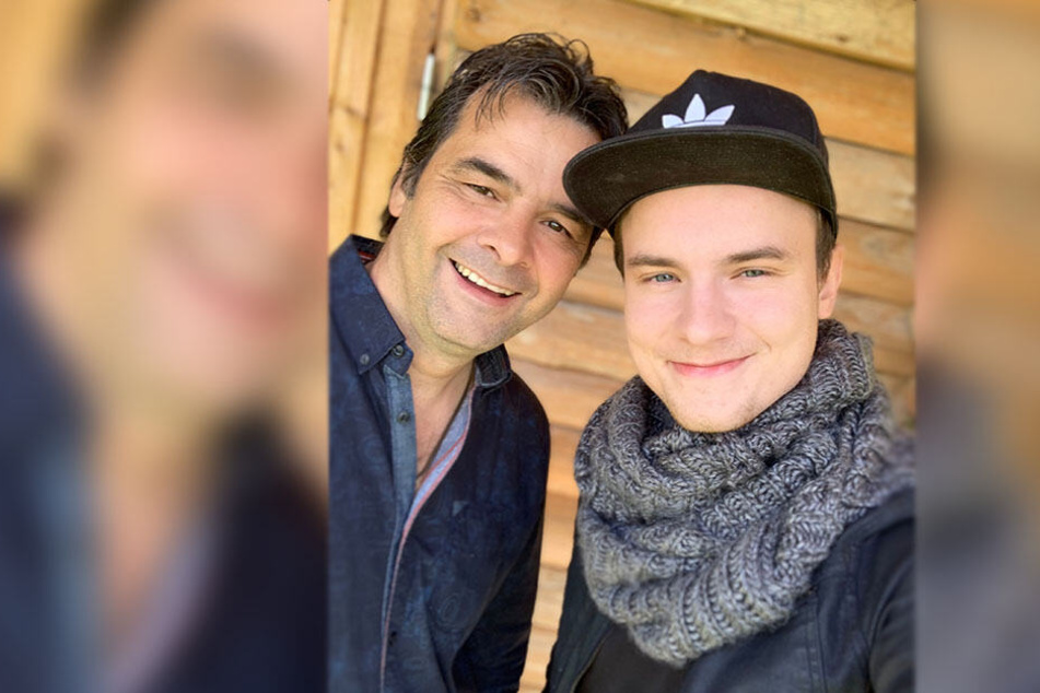 Vater-Sohn-Selfie: Randfichten-Rups und seinem Sohn Toni (22). Der Sohn hat am Album mitgewirkt.