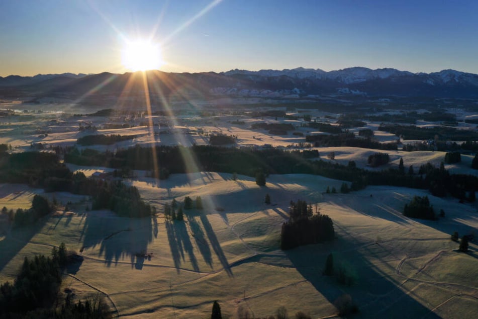 Die Sonne wird in den nächsten Tagen im Süden Bayerns scheinen.
