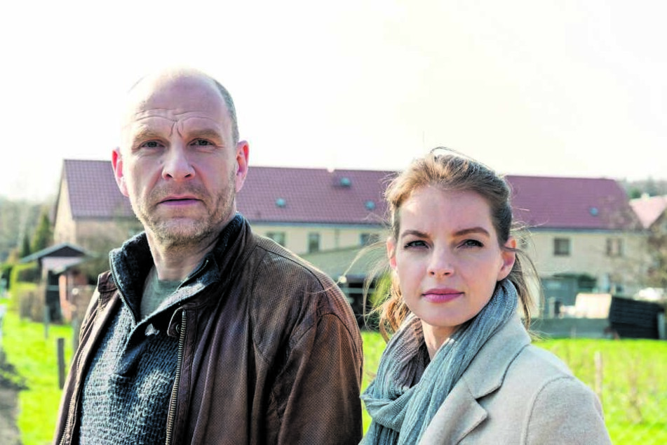 Yvonne Catterfeld (39) und Götz Schubert (56) drehen derzeit die nächsten Teile der Krimiserie "Wolfsland".