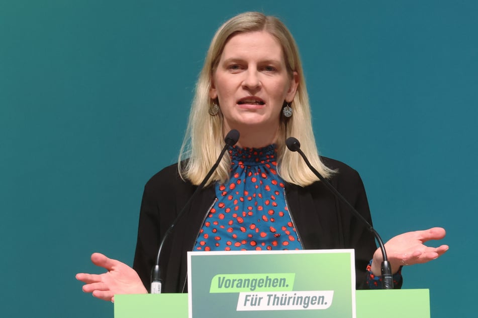 Die Grünen-Abgeordnete Madeleine Henfling (40) forderte, dass der AfD "konsequent der Geldhahn" zugedreht werden müsse,