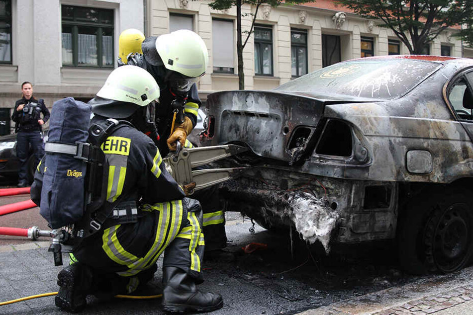 Um zirka 5.40 Uhr fing der BMW Feuer.