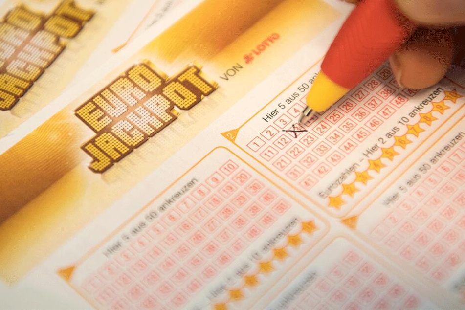 Der höchstmögliche Eurojackpot von 90 Millionen Euro wurde ausgeschüttet (Symbolbild).