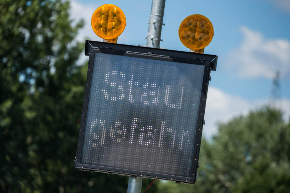 Der ADAC warnt vor Stau.