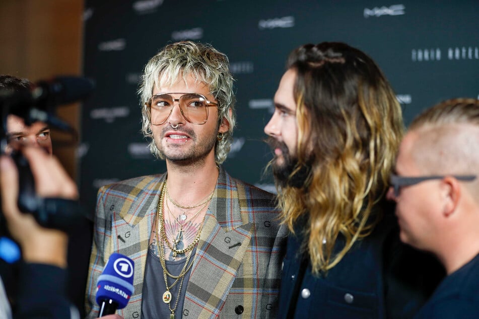 Die Tokio-Hotel-Hotel-Zwillinge Bill und Tom Kaulitz (beide 36) sind bestürzt über den gestrandeten Wal in der Ostsee.