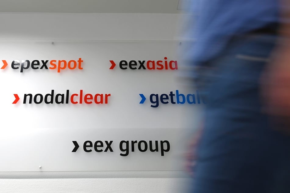 Am 15. Juni 2000 war der erste Handelstag der Leipziger Strombörse EEX. Inzwischen ist das Unternehmen an 25 Standorten weltweit präsent.