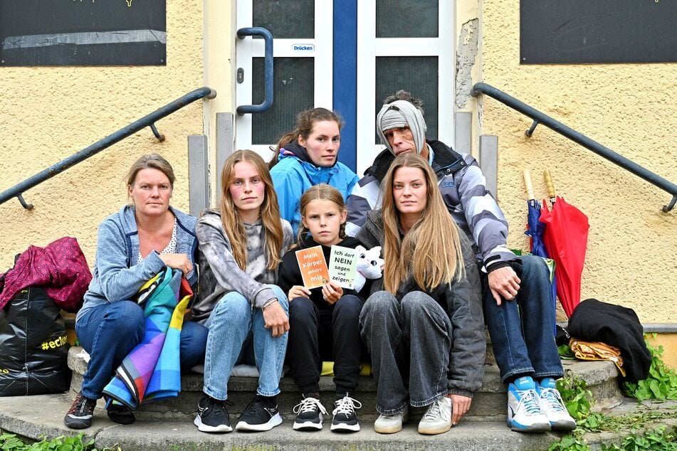 Die Odyssee ohne Obdach geht auch am Wochenende weiter für Familie Rednik.