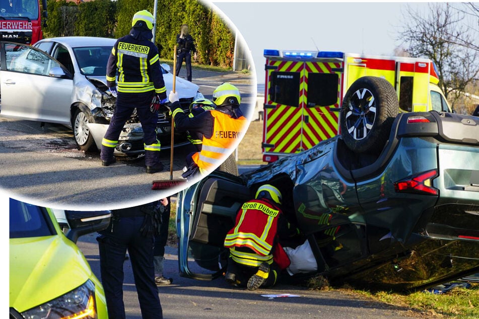 Dacia-Fahrer überschlägt sich nach Unfall auf Kreuzung: Drei Verletzte