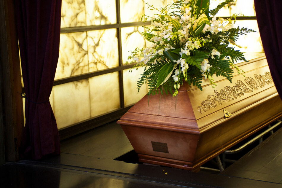 Einbrecher im Krematorium: Polizei sucht Zeugen