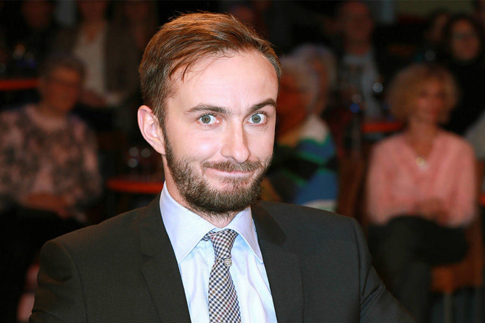 Jan Böhmermann (35) schickt Kritik in Richtung Dresden.
