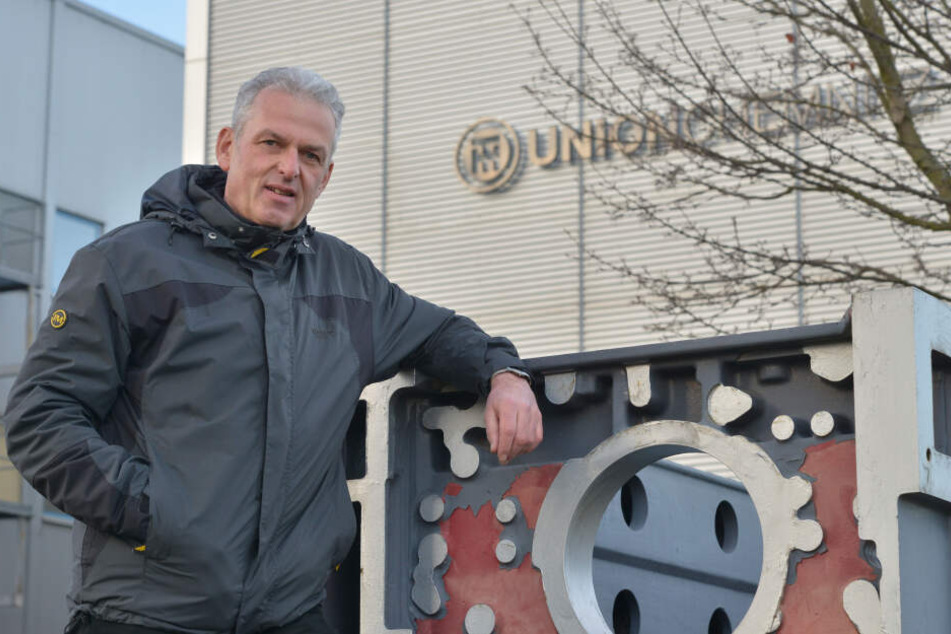 Dieses Werkstück haben Maschinen gemacht, die er konstruiert hatte: Volker Schiedung (60) bekam jetzt die Kündigung.