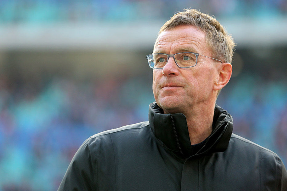 Beim kurzfristig einberufenen Mediengespräch hat Sportdirektor Ralf Rangnick nur allgemeine Aussagen über den Verein gegeben. Ist kurzfristig etwas schief gegangen?