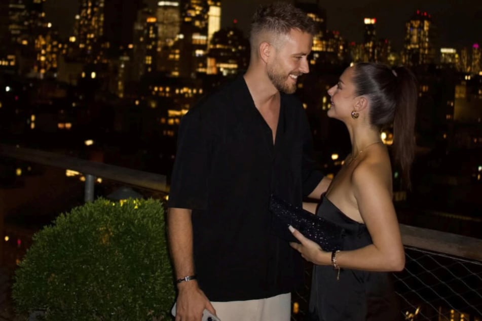 Normalerweise genießen Julian Claßen (33) und Palina (26) ein echtes Luxus-Leben. Für die Knossi-Show mussten sie den Prunk aber hinter sich lassen.